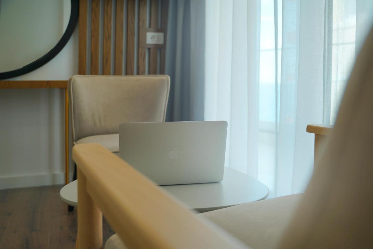 Dorchester Hotel Sarandë Exteriör bild