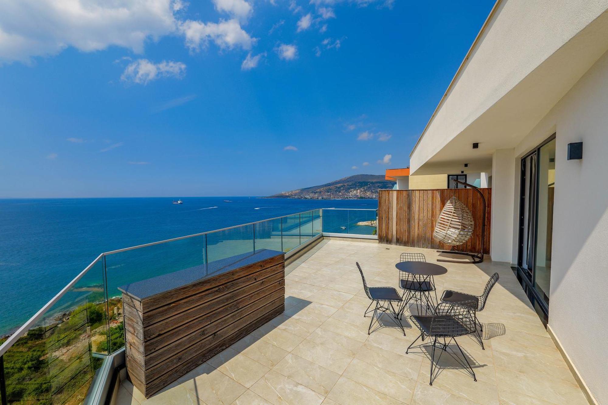 Dorchester Hotel Sarandë Exteriör bild